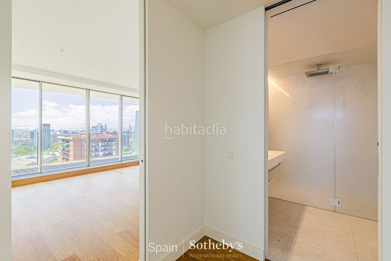 Foto e4518610-b554-454d-94d5-4d5cba3626df. Piccolo appartamento con riscaldamento parcheggio piscina in Barcelona