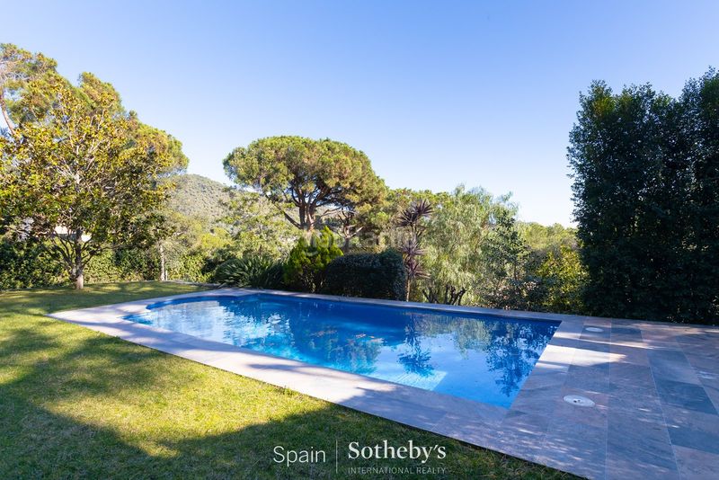 Foto 2417ca7d-c300-42f9-8d3a-81e7bb5c6b67. Casa amb aparcament piscina a Premià de Dalt