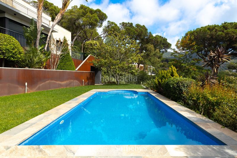Foto 59517b12-5b2c-4493-9a49-d3f9656c21a3. Casa amb aparcament piscina a Premià de Dalt