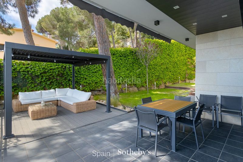Foto cbd1b790-40b0-4d97-8cd9-68160e83191c. Casa amb aparcament piscina a Premià de Dalt