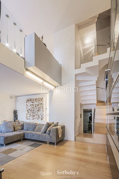Foto 2bd3e357-8bea-41d7-9a42-049cd047a448. Casa amb aparcament piscina a Barri de les Corts Barcelona