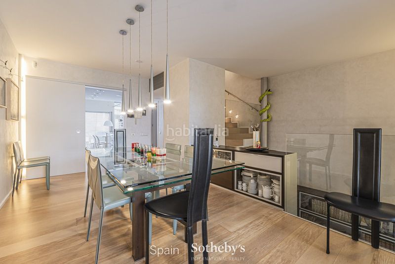 Foto 685cd454-4269-4902-8716-3207672c1f6b. Casa amb aparcament piscina a Barri de les Corts Barcelona