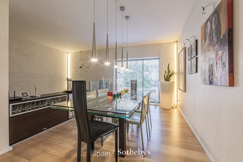 Foto 7c8f6815-bb2e-4962-9b39-f665afda4949. Casa amb aparcament piscina a Barri de les Corts Barcelona