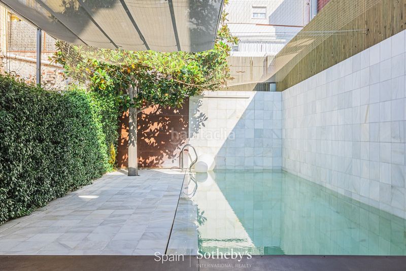 Foto ea2c3418-3621-49c5-b67f-68ae700e57ff. Casa amb aparcament piscina a Barri de les Corts Barcelona