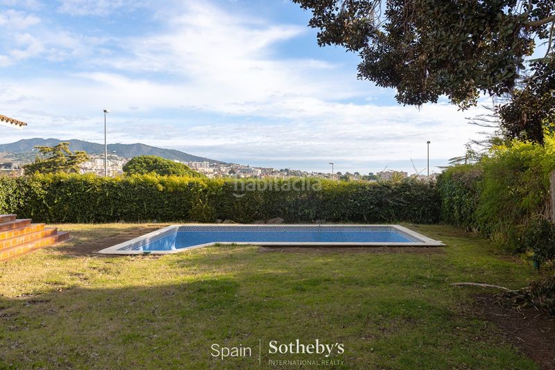 Foto 1f1df7bb-7073-422e-b173-0eed88cae09a. Casa amb aparcament piscina a Alella