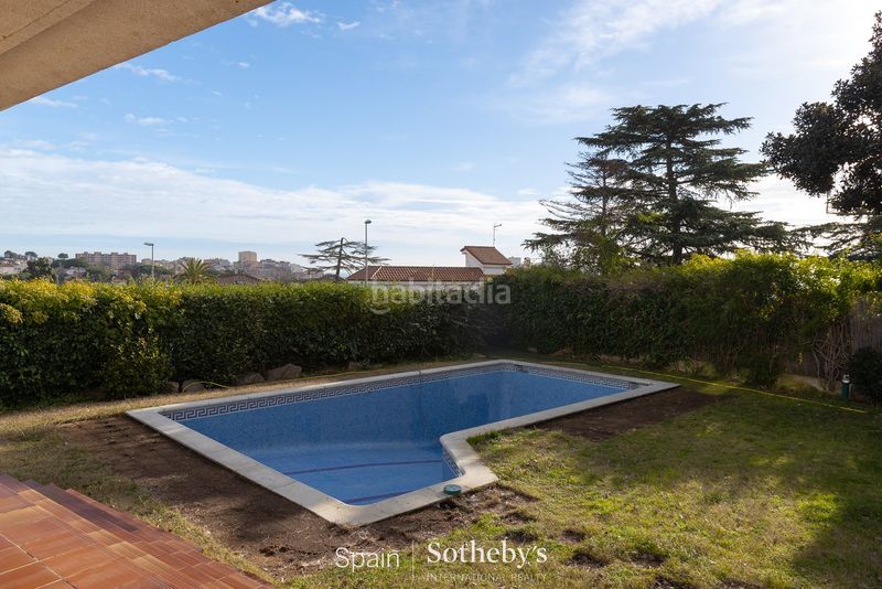 Foto abf83c3d-a001-4045-abe9-3d03fd359d2a. Casa amb aparcament piscina a Alella