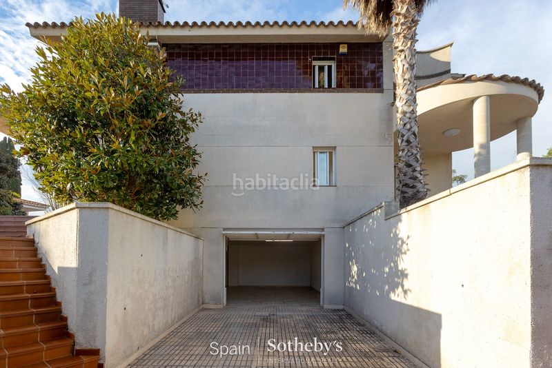 Foto f308560a-f9b8-4e1c-bd28-dd312ccc4999. Casa amb aparcament piscina a Alella