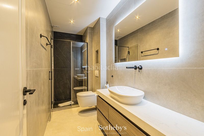Foto bfca4feb-5697-4405-8f46-ac1b6d2662e0. Apartament amb calefacció a St. Pere - Sta. Caterina - El Born Barcelona