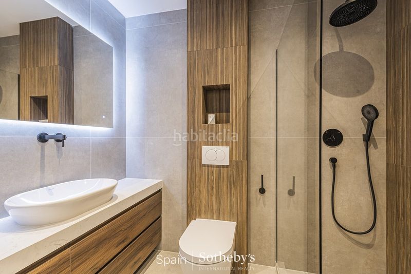 Foto c106b6df-7df9-4523-bd7b-cb498e56ec4c. Apartament amb calefacció a St. Pere - Sta. Caterina - El Born Barcelona