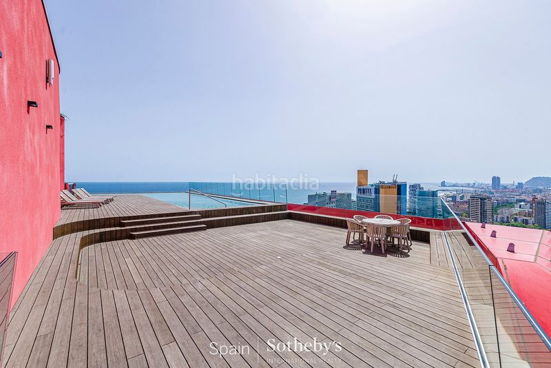 Foto 267476d3-8ce7-4160-8bdc-831efa540806. Apartament amb calefacció aparcament piscina a Provençals del Poblenou Barcelona