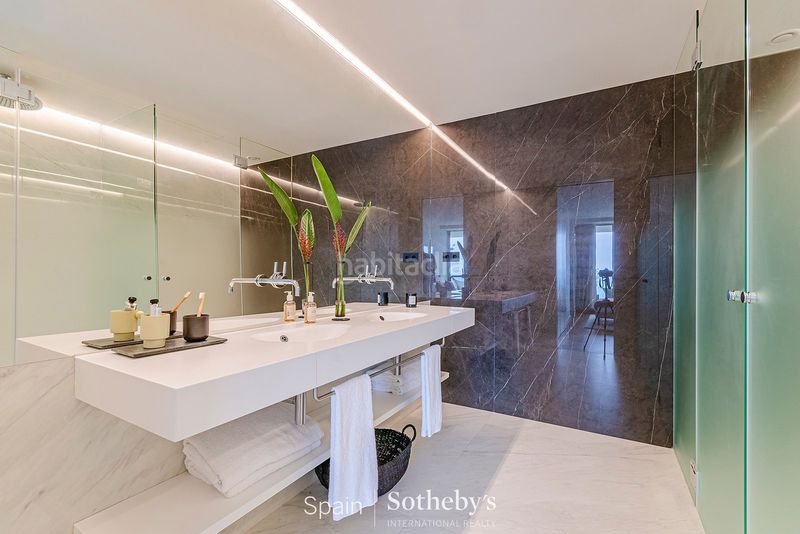 Foto 51612ab1-5318-499e-ab3a-5331a4912822. Apartament amb calefacció aparcament piscina a Provençals del Poblenou Barcelona