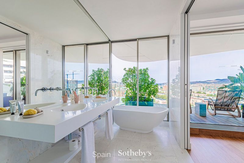 Foto 7f62c461-cc2d-4e86-aa66-5c20376cae0e. Apartament amb calefacció aparcament piscina a Provençals del Poblenou Barcelona