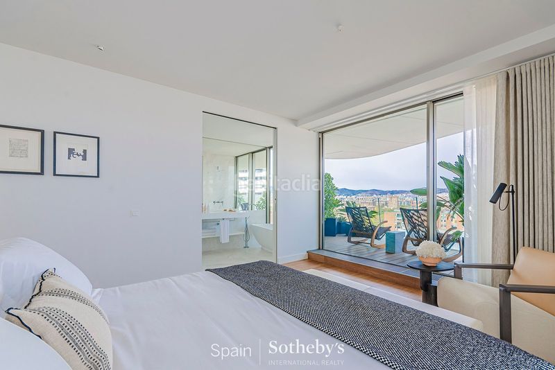Foto f1ccdbd6-a547-492b-b513-8856d5ff1f5d. Apartament amb calefacció aparcament piscina a Provençals del Poblenou Barcelona
