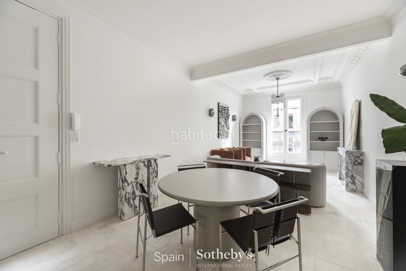 Foto d2769413-ffb4-421f-b83a-03f9ea3dcd24. Apartament a Raval Barcelona