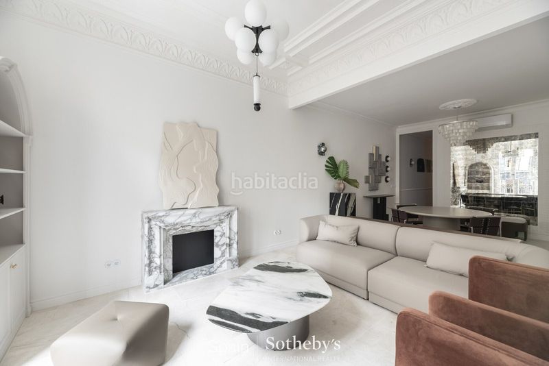 Foto e77ebfee-6e9b-48d7-950c-5bc96548dbf3. Apartament a Raval Barcelona