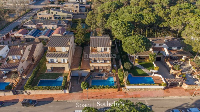 Foto 4126f850-24b2-4129-acc7-f910c4531fba. Casa amb calefacció aparcament piscina a Calella de Palafrugell