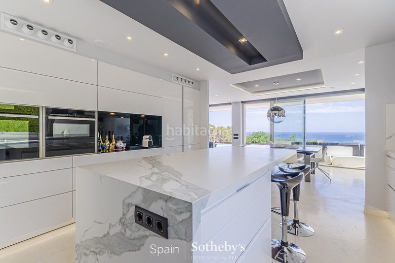 Foto d4fa40f9-b946-4638-8585-bad720530f80. Casa amb calefacció aparcament piscina a Teià