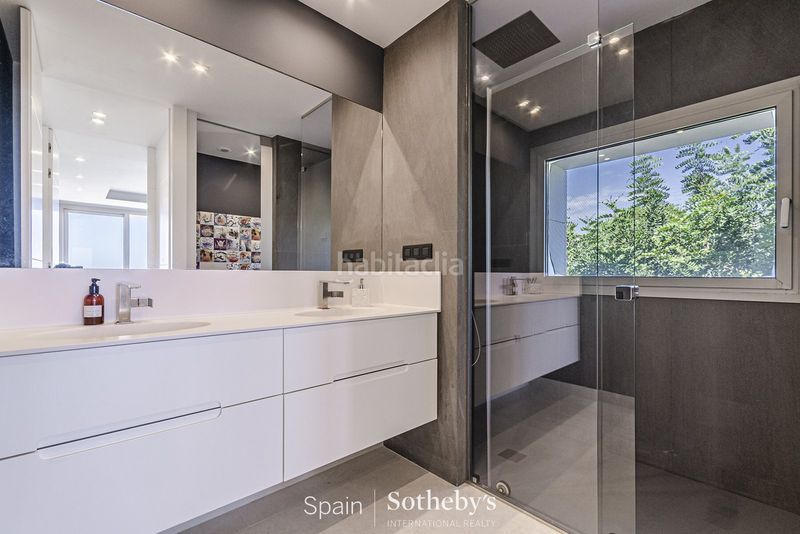 Foto ef2ed0cc-d7b6-4968-9370-63decd5ab698. Casa amb calefacció aparcament piscina a Teià