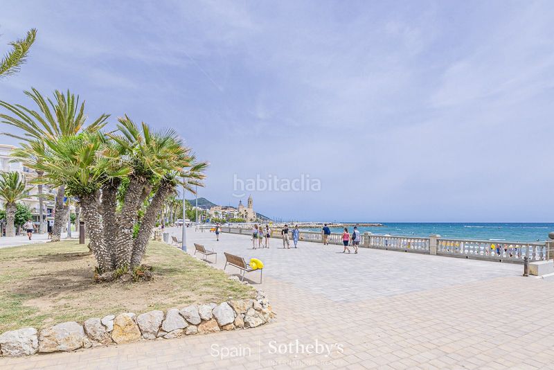 Foto 89b67fcc-639a-4a77-ab43-2bcbe9ad5cc2. Local comercial a Centre Sitges
