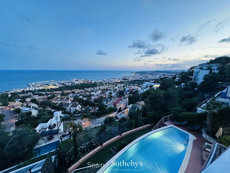 Foto 1a670d0e-1947-4ac7-80e6-349d28973daf. Casa amb calefacció aparcament piscina a Levantina - Montgavina - Quintmar Sitges