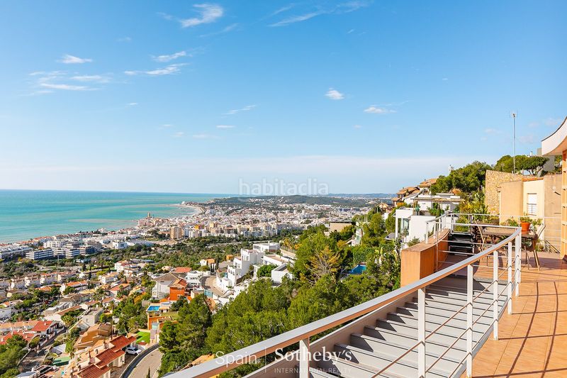 Foto 2a364bec-2b38-4996-b3ec-8b27d8d1e491. Casa amb calefacció aparcament piscina a Levantina - Montgavina - Quintmar Sitges