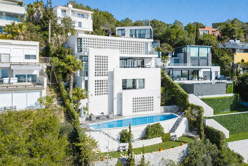 Foto 2d431e1d-fa43-4731-a51b-fd9e2e543f61. Casa amb calefacció aparcament piscina a Levantina - Montgavina - Quintmar Sitges
