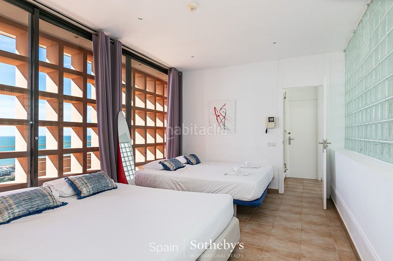 Foto 658878da-4872-46b6-96df-ae80bd126772. Casa amb calefacció aparcament piscina a Levantina - Montgavina - Quintmar Sitges