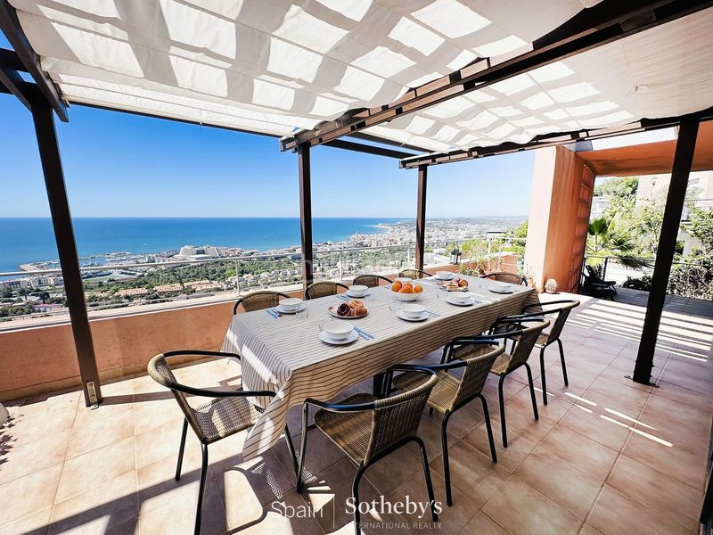 Foto 75257f88-a082-4372-aabf-f3604bf54dae. Casa amb calefacció aparcament piscina a Levantina - Montgavina - Quintmar Sitges