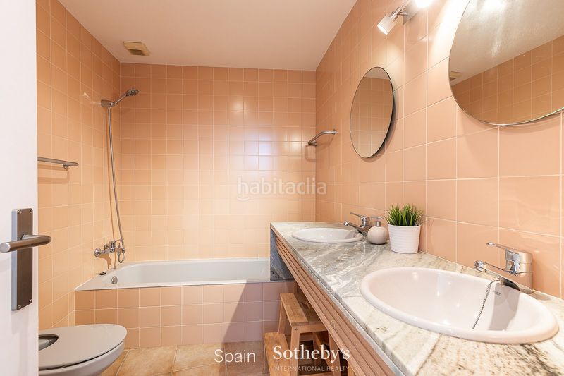 Foto 7875083f-e06c-4ae4-9173-fbb3fedc8c14. Casa amb calefacció aparcament piscina a Levantina - Montgavina - Quintmar Sitges