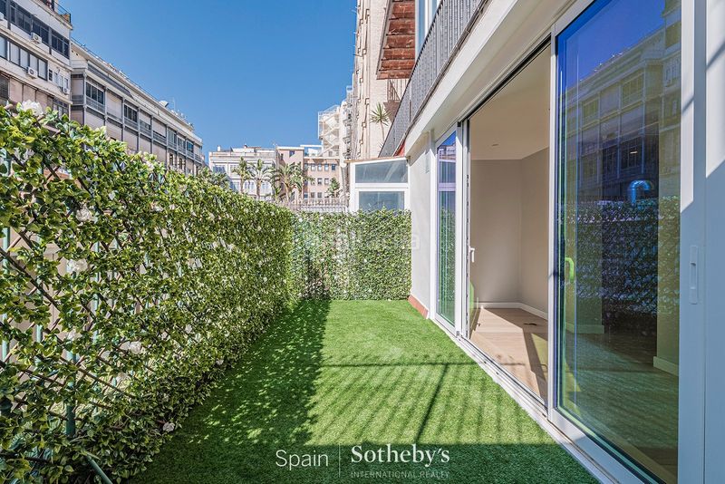 Foto 0c693362-9f52-40f1-a570-3b37ad4d487d. Apartament a bergara 5 a Dreta de l´Eixample Barcelona