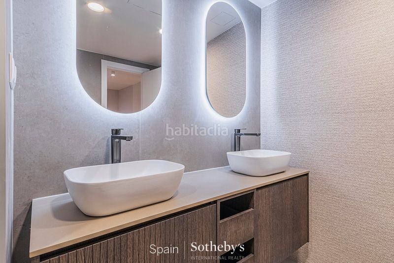 Foto 2e207f2d-b87a-4552-8523-2bc8c7246412. Apartament a bergara 5 a Dreta de l´Eixample Barcelona