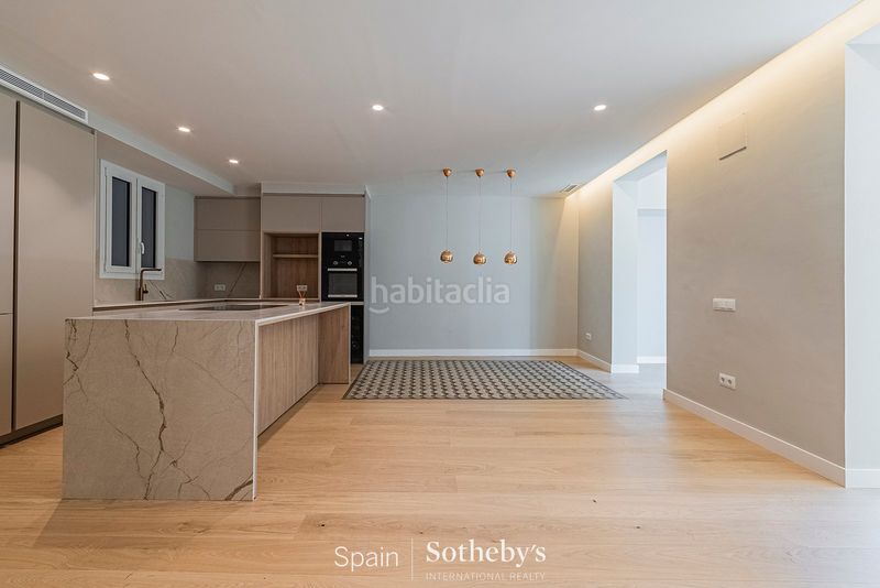 Foto 5e124d5a-c231-40f5-b907-2d8cc6c353c8. Apartament a bergara 5 a Dreta de l´Eixample Barcelona