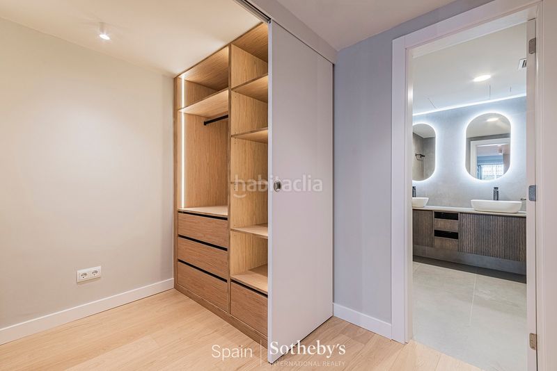 Foto 8c0dbc27-282a-43b4-94b7-6acefb84f9a2. Apartament a bergara 5 a Dreta de l´Eixample Barcelona