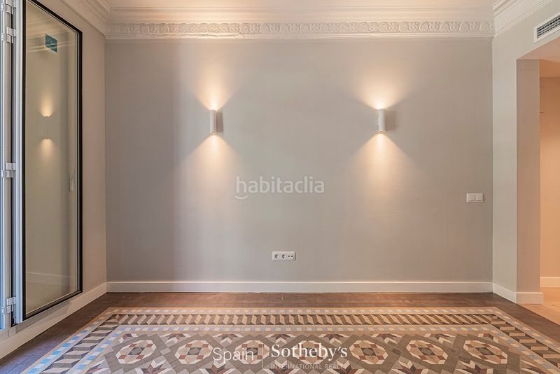 Foto a3b92125-6898-4914-a99d-4aef9702d5be. Apartament a bergara 5 a Dreta de l´Eixample Barcelona