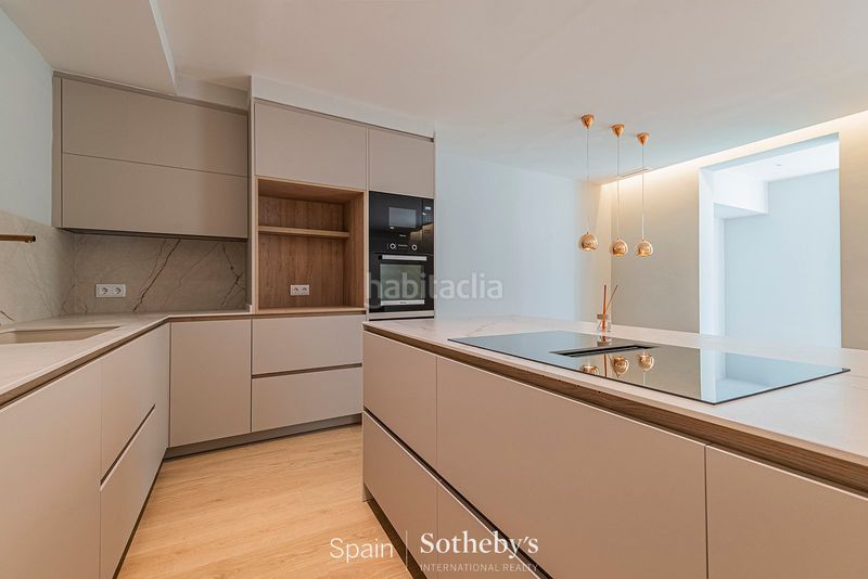Foto b88cbc11-3735-42d8-9935-acf37b1ea31e. Apartament a bergara 5 a Dreta de l´Eixample Barcelona