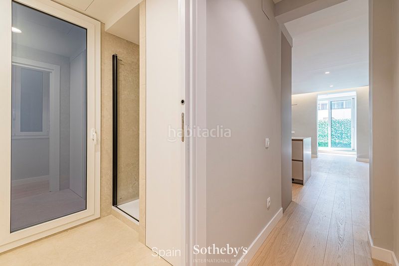 Foto f4ba08ca-5116-43ea-9921-7957d88d6a1d. Apartament a bergara 5 a Dreta de l´Eixample Barcelona