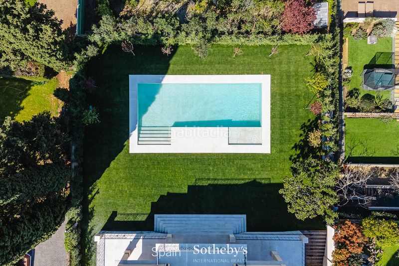 Foto 43c3a421-b754-4058-ac99-4dd020a3b1dc. Casa con riscaldamento parcheggio piscina in Eixample Sant Cugat del Vallès