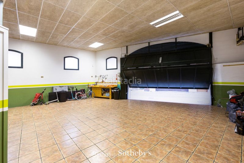 Foto 7a3036a0-a401-4451-8ef2-7a85df57e6a7. Casa amb calefacció aparcament a Centre Badalona