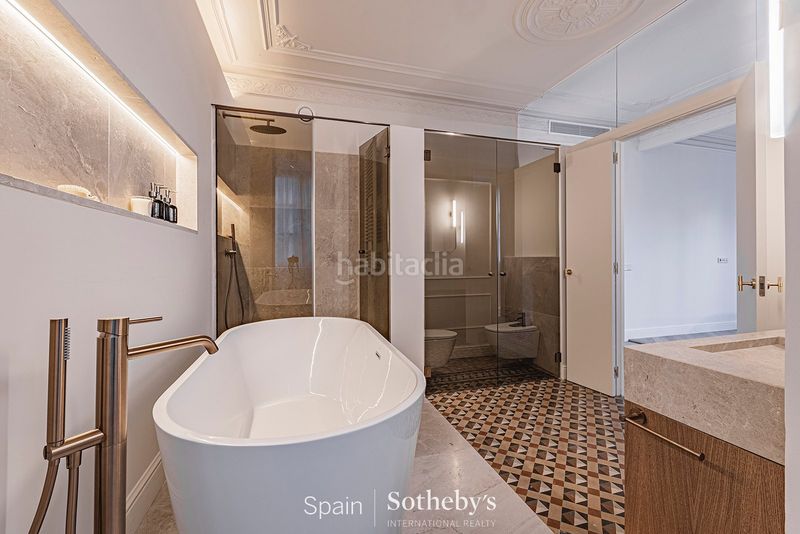 Foto 2885948d-3ff1-43de-ad35-eebe0de1f93f. Apartament a Dreta de l´Eixample Barcelona