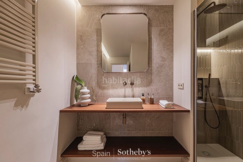 Foto c0579dc1-5a5e-4c02-af7d-a3079caf036d. Apartament a Dreta de l´Eixample Barcelona