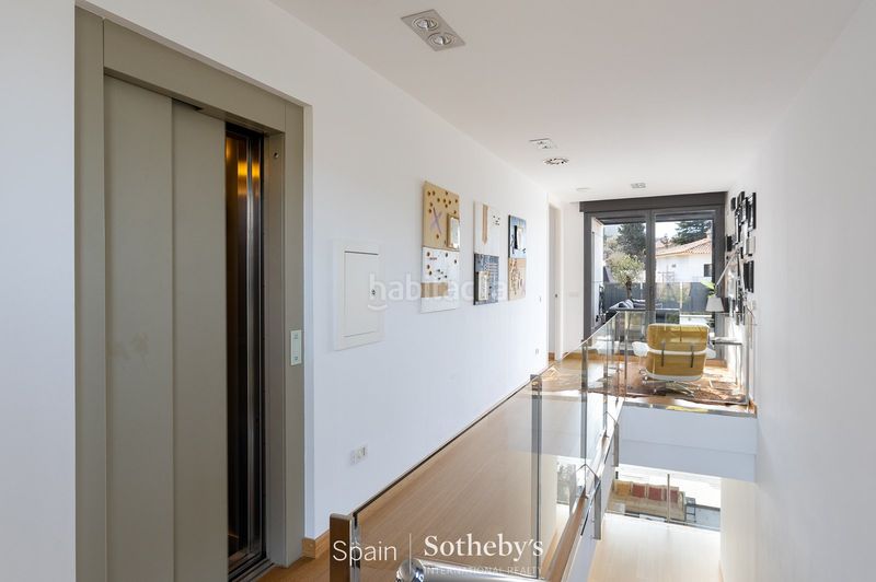 Foto 0c2d076c-07de-48b6-b6dc-f09f24ce2b8a. Casa amb aparcament piscina a Valldoreix Sant Cugat del Vallès