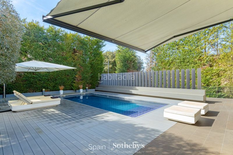Foto a6702aed-c335-426a-8cd0-decbd568771d. Casa amb aparcament piscina a Valldoreix Sant Cugat del Vallès