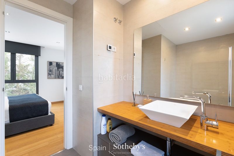 Foto ce6e3b81-d2ef-4971-b910-e909bdddf0bf. Casa amb aparcament piscina a Valldoreix Sant Cugat del Vallès