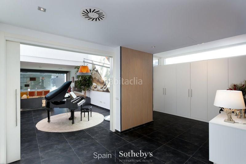 Foto e2e67f8f-43fb-41c1-8969-f10cf645317c. Casa amb aparcament piscina a Valldoreix Sant Cugat del Vallès