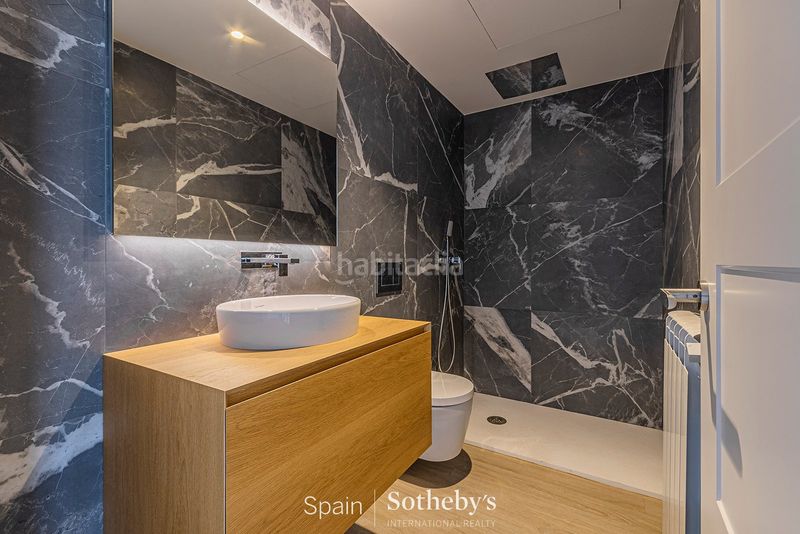 Foto e3187967-25e3-4596-a694-5a86e2975f3f. Duplex con riscaldamento in L´Antiga Esquerra de l´Eixample Barcelona