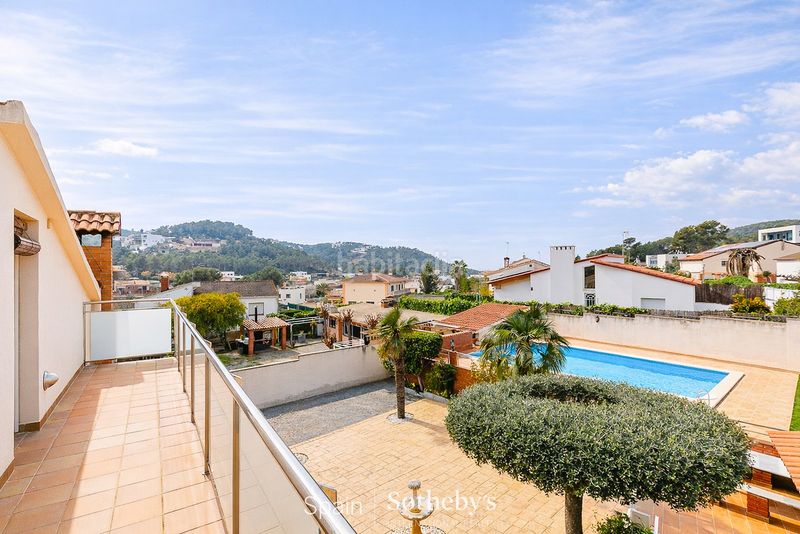 Foto a2b1126d-6dd0-4c25-92f1-2cc710ce63c3. Casa amb calefacció aparcament piscina a Mas Alba Sant Pere de Ribes