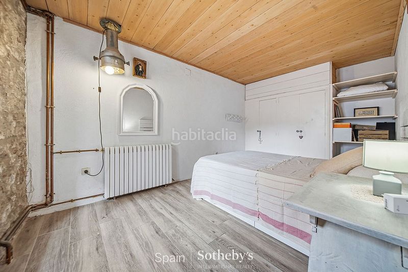 Foto 6a2f2ff9-18ca-488c-a3df-3e64b5a3a208. Doppelhaus mit heizung in Nucli Antic Escala (L´)