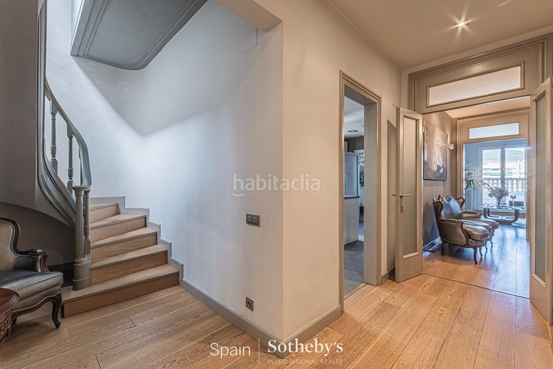 Foto bedfff45-ae9d-4bc0-aa9c-f23ce8b26085. Àtic amb calefacció a Barri de les Corts Barcelona