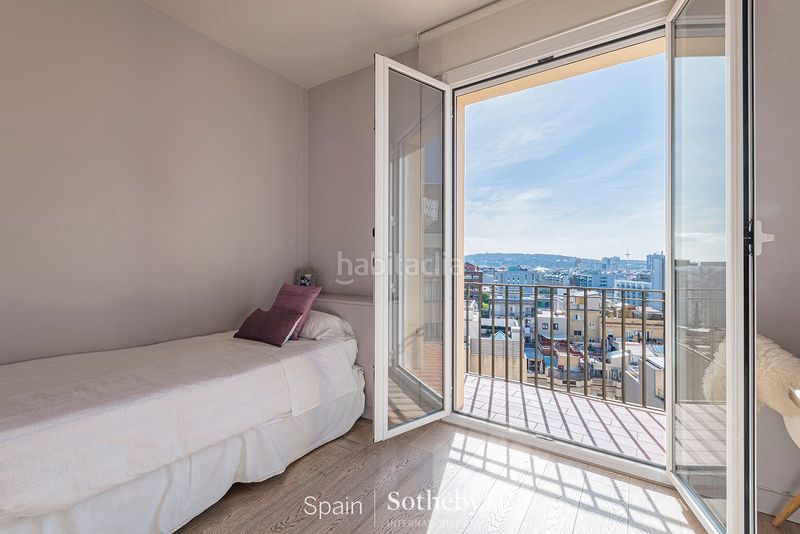 Foto ebef8def-18e5-413f-9cd7-e628fd8a5255. Àtic amb calefacció a Barri de les Corts Barcelona