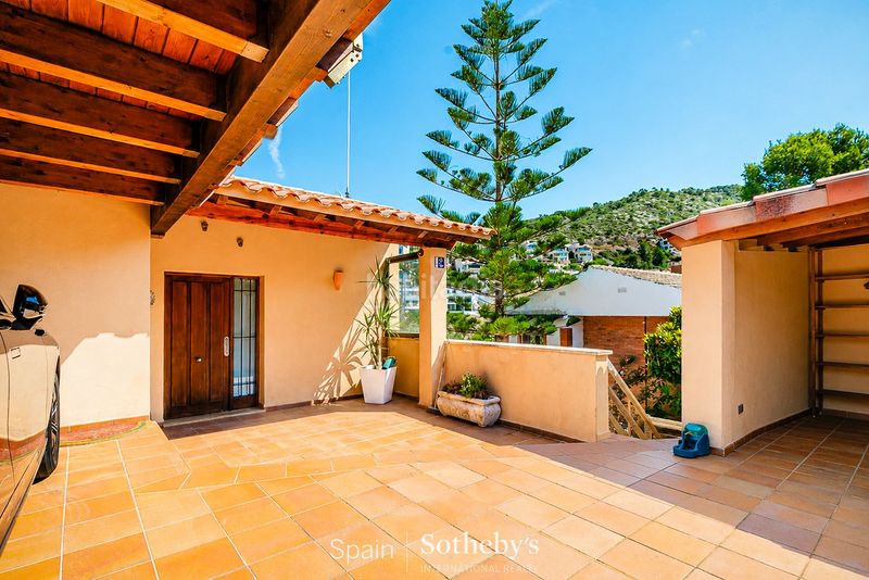 Foto 012ad303-f1ec-47bc-b6d4-45b878037e69. Casa amb calefacció aparcament piscina a Levantina - Montgavina - Quintmar Sitges